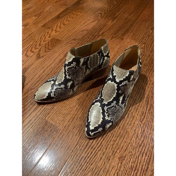 Sonia Low Leather Snakeskin Printed Chelsea Boot 8 - Picture 4 of 6